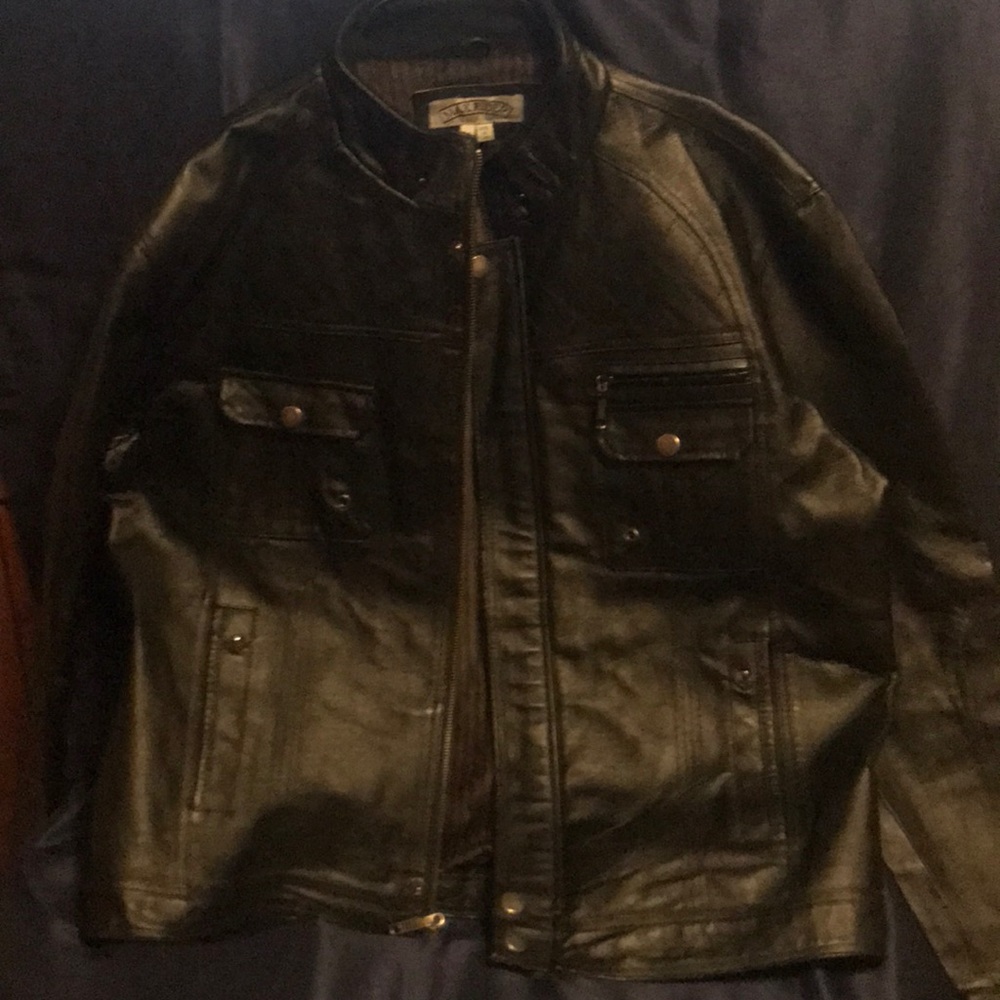 MENS BLACK LEATHER JACKET